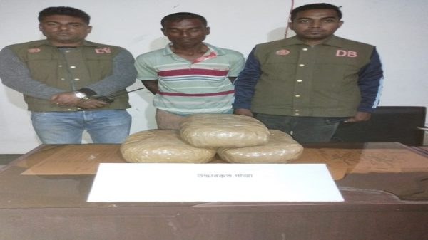 গাংনীতে ৬ কেজি গাঁজাসহ মাদক কারবারি আটক