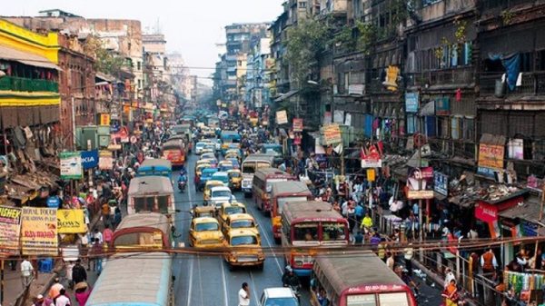 কলকাতার দুইশত স্কুলে বোমা হামলার হুমকি