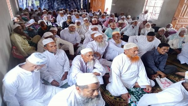 পঞ্চগড়ে তা'মীরুল হায়াত মাদরাসায় হজ্জ যাত্রীদের প্রশিক্ষণ অনুষ্ঠিত