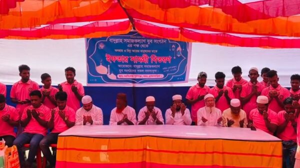 ব্রাহ্মণবাড়িয়া অসহায় ও নিন্ম আয়ের মানুষের মাঝে ইফতার সামগ্রী বিতরণ