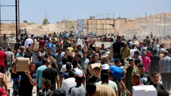 গাজায় ত্রাণকেন্দ্রে হুড়োহুড়ি ও শ্বাসরোধে নিহত ২১