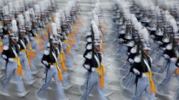 কমছে পুরুষের সংখ্যা, ছোট হচ্ছে দক্ষিণ কোরীয় সেনাবাহিনী