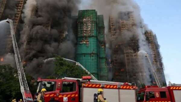 হংকংয়ে আবাসিক কমপ্লেক্স ভবনে আগুনে নিহত বেড়ে ৪৪, নিখোঁজ শতাধিক
