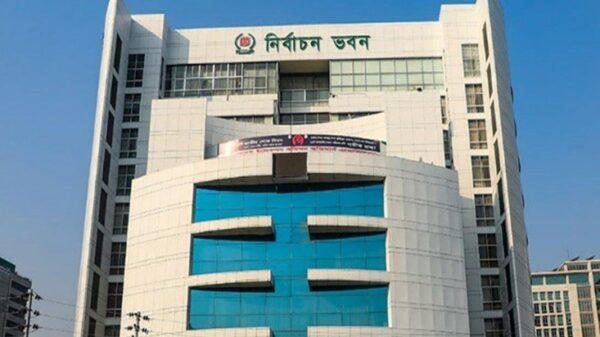 রবিবার সশস্ত্র বাহিনীসহ গোয়েন্দা সংস্থার সঙ্গে বৈঠকে বসছে ইসি