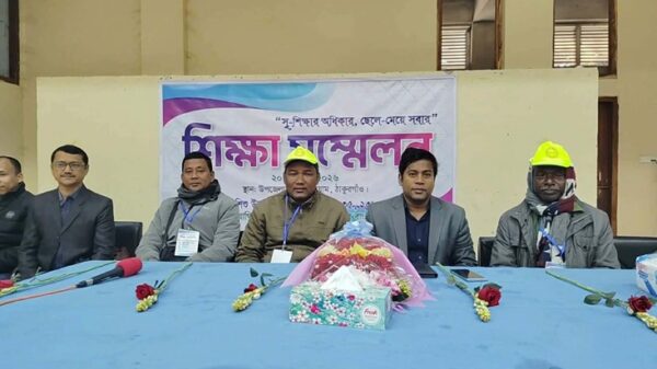 ঠাকুরগাঁওয়ে খ্রিস্টান যুবাদের নিয়ে শিক্ষা সম্মেলন অনুষ্ঠিত